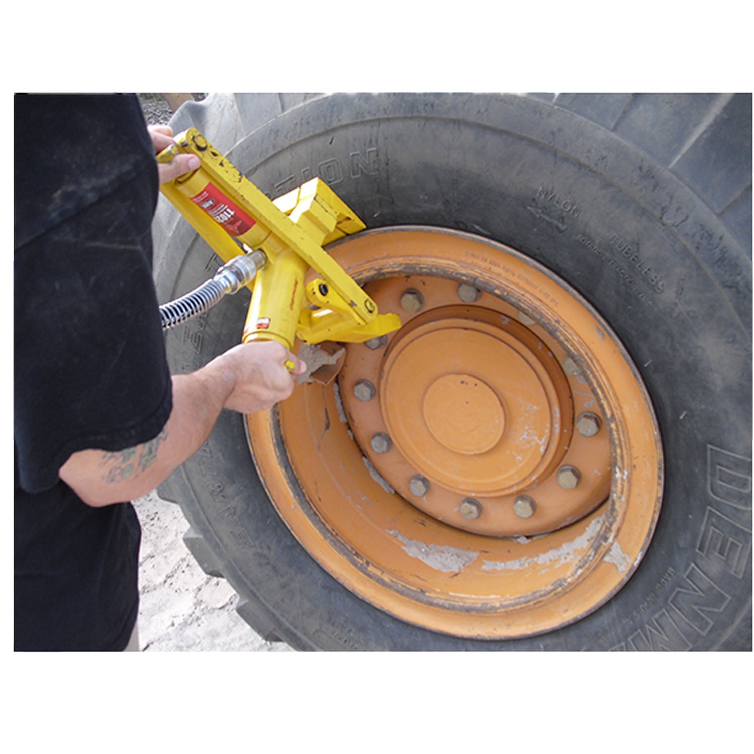 AME International 11020 Modified Combi Tire Bead Breaker