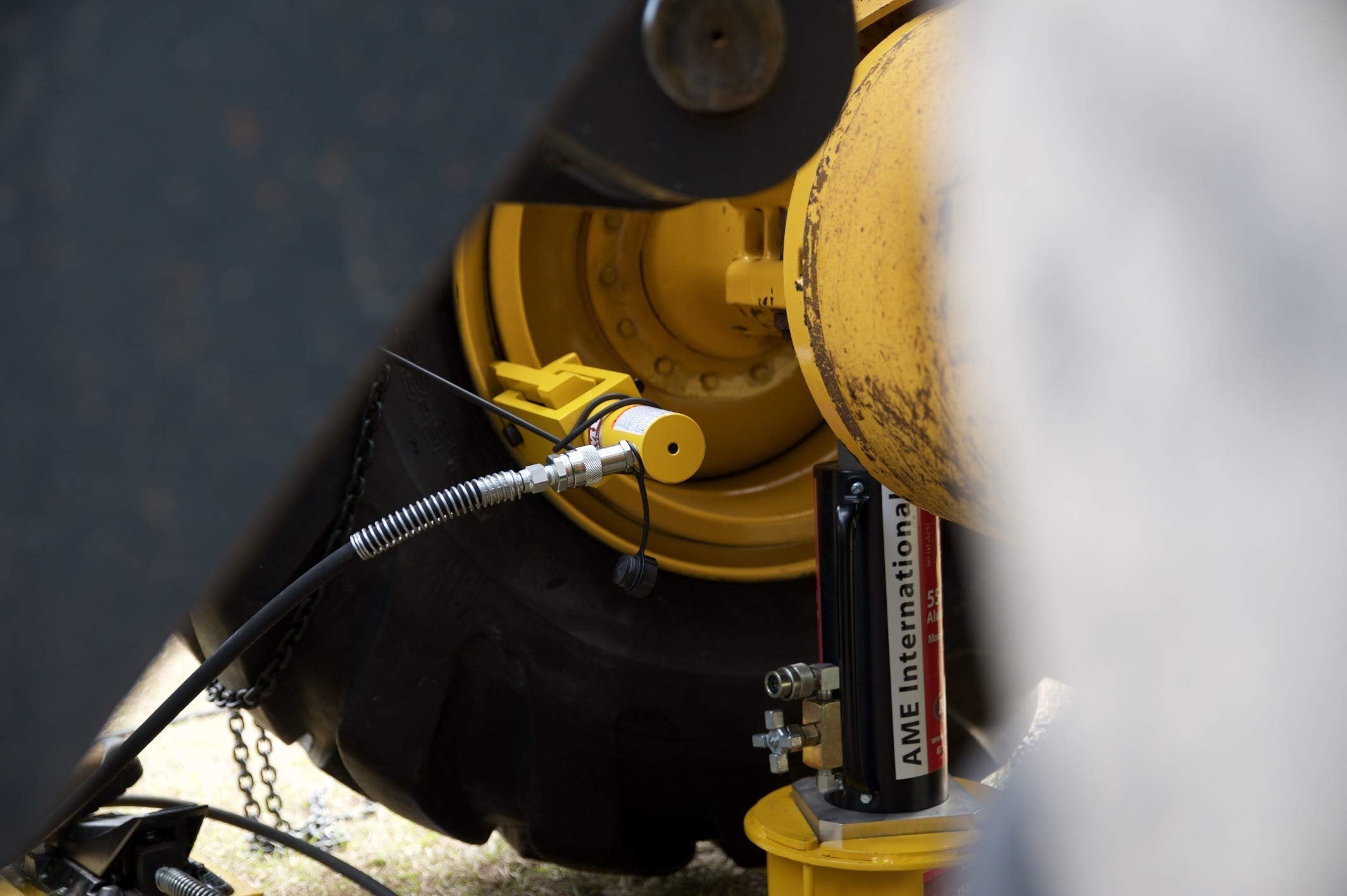 AME 11000 OTR Giant Tire Bead Breaker Head