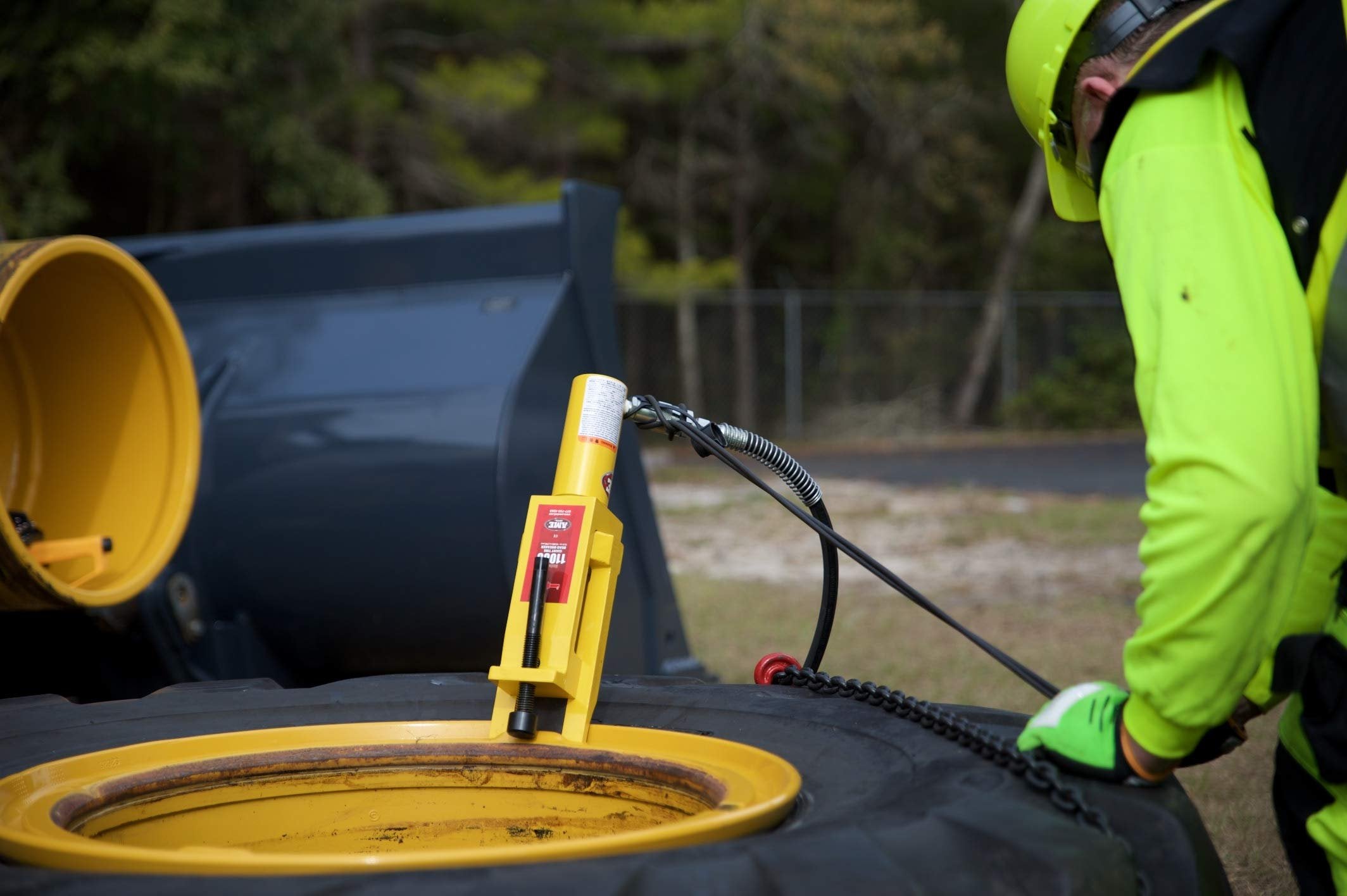 AME 11000 OTR Giant Tire Bead Breaker Head