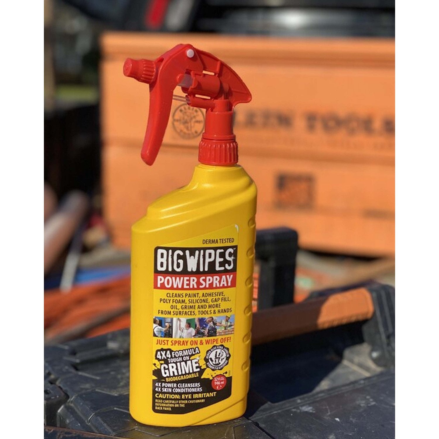 BIG WIPES Power Spray Heavy Duty Industrial Cleaning Solution for Tools and Equipment 32oz